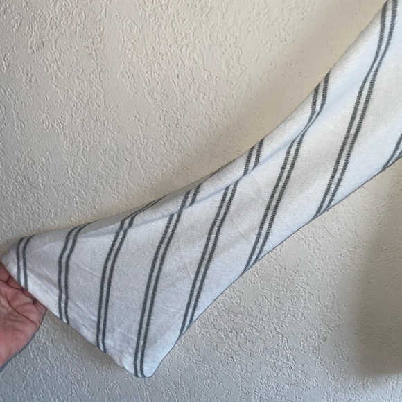 Bobeau NWOT Super Soft Cozy Petite Light Nautical Sweater Bell Sleeves Size LP - Picture 3 of 7